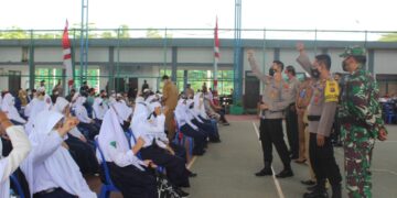 Kapolres Seruyan Himbau Penerapan Prokes Kepada Pelajar dan Masyarakat