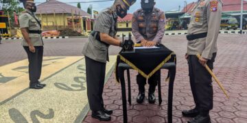 Kapolres Seruyan Pimpin Upacara Sertijab Dua Kapolsek