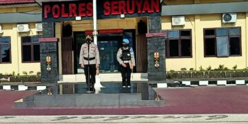 Wakapolres Seruyan Pimpin Apel Pagi di Halaman Mapolres