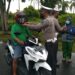 Polres Seruyan Pastikan Tali Helm Pengendara Kendaraan Berbunyi “Klik”