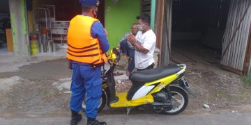 Satpolairud Polres Seruyan Ajak Warga Taati Protokol Kesehatan