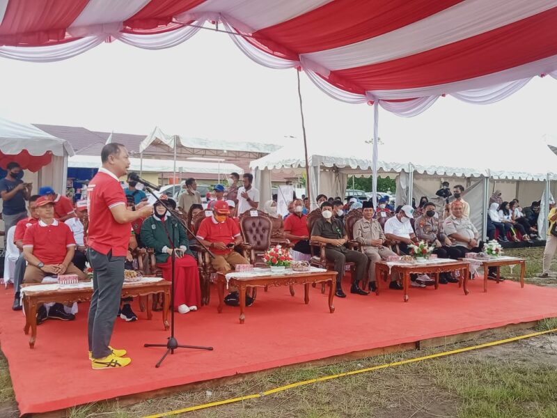 H.Eddy Raya Samsuri saat memberikan sambutan dalam Kejurnas Panahan Senior Indonesia yang diselenggarakan di Kota Palangka Raya Kalimantan Tengah sebagai tuan rumah.