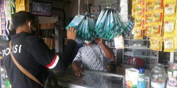 Anggota Sat Reskrim Cek Rutin Ketersediaan Alkes di Apotek Kuala Pembuang