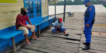 Satpolairud Polres Seruyan Rutin Sambangi Masyarakat Pesisir