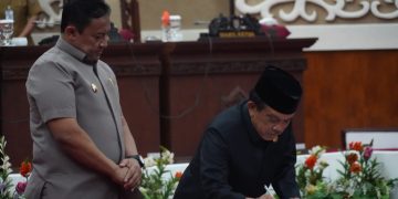 Wagub Edy Pratowo Sampaikan Pendapat Akhir Gubernur Terhadap Raperda Dana Cadangan Pilkada 2024