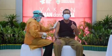 Pemprov Kalteng Laksanakan Vaksinasi Covid-19 Dosis Kedua Bagi Kepala OPD