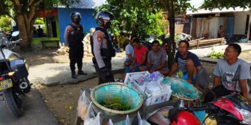 Sat Samapta Polres Seruyan Patroli Dialogis dengan Pedagang Kaki Lima