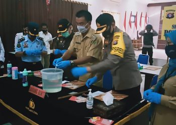 Polres Barito Utara Musnahkan 33 Paket Sabu