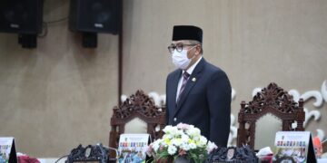Asisten Ekbang Hadiri Pengangkatan dan Pengucapan Sumpah/Janji PAW Anggota DPRD Prov. Kalteng