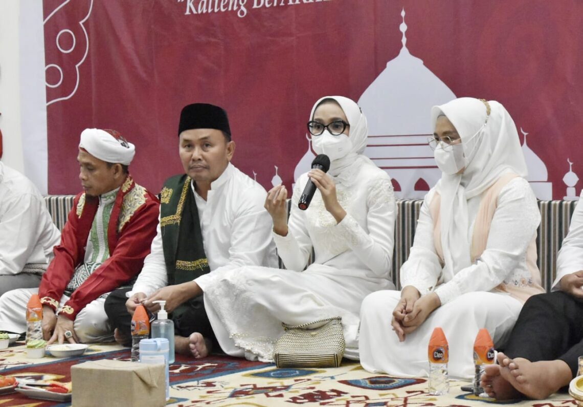 Ketua TP-PKK Kalteng Ivo Sugianto Sabran saat menyampaikan sambutannya. Foto : Red