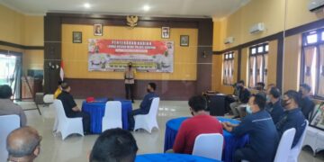 Kapolres Seruyan Terima Penghargaan Sahabat Pers Dari PWI