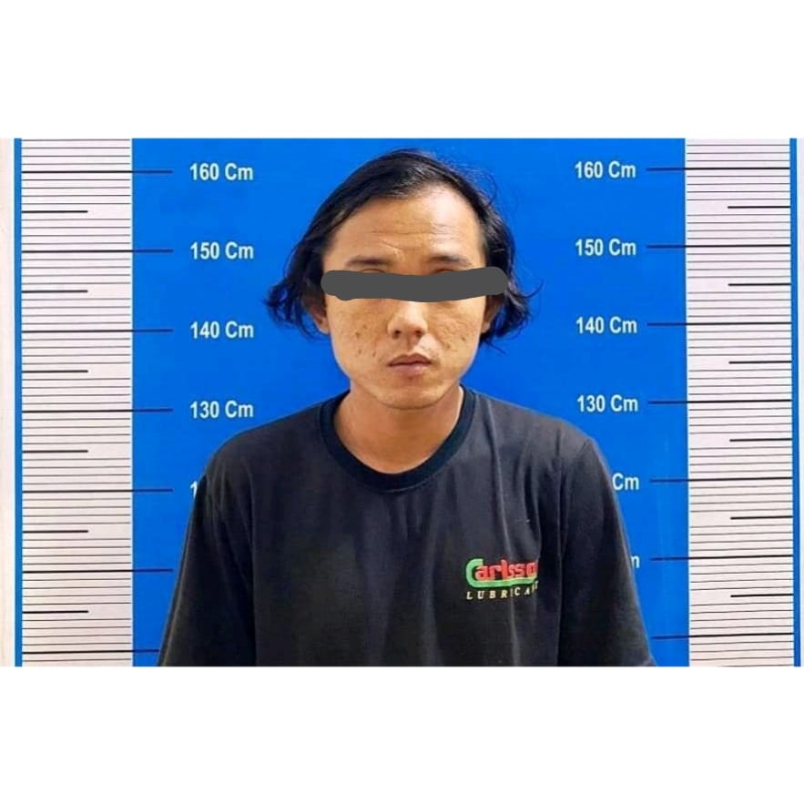 Seorang pria berinisial NA (29) kini harus mendekam di rutan Polresta Palangka Raya, setelah tertangkap tangan atas kepemilikan barang yang diduga narkotika jenis sabu-sabu, Kamis (29/4/2021). Foto : Tbn