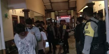  Ungkap Prostitusi Terselubung, Ditsamapta Polda Angkut 22 Remaja ke Kantor Polisi