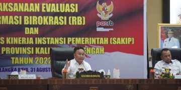 Gubernur Kalteng H. Sugianto Sabran Tekankan Komitmen Bangun Sektor Layanan 