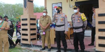 Kapolres Seruyan Tinjau Vaksinisasi di Pos Pol Seruyan Hilir Timur