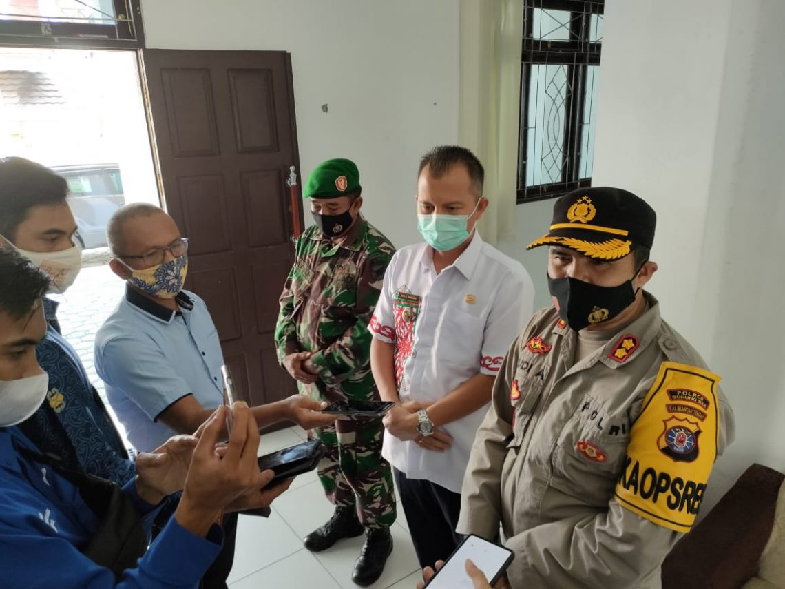 Kapolres Gumas AKBP Rudi Asriman, S.I.K., saat diwawancarai awak media. FOTO : tbn.