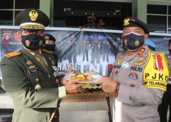 Bersama Forkopimda, Kapolda Kalteng Ikuti Upacara HUT TNI Ke – 75 Secara Virtual