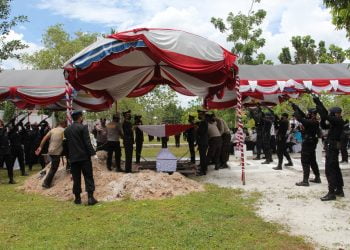 Kapolda Kalteng Sebut AKP Anumerta Edwardho Suri Tauladan