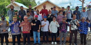 Silaturahmi Owner PT BMP dengan Warga Barito Selatan