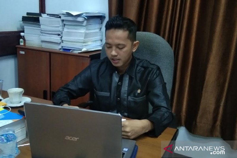 Anggota DPRD Seruyan, Deni Rahmadani