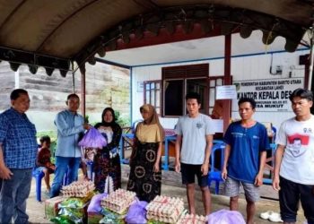 Politisi Partai Demokrat Bantu Korban Kebakaran di Barito Utara