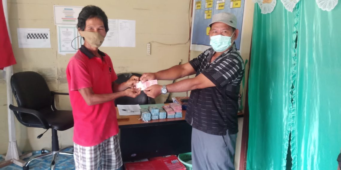 Keluarga Penerima Manfaat (KPM) Bantuan Langsung Tunai (BLT DD) di Desa Batu Makap Kecamatan Sumber Barito, kabupaten Murung Raya, Kalteng