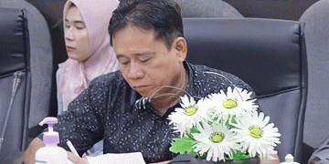 Penaburan Benih Ikan Agar Terus Berkelanjutan