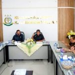 Kajati Kalteng Pathor Rahman (kanan depan) dan Wakil Ketua Komisi Kejaksaan Babul Khoir Harahap. Ist