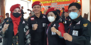 Ketua DPRD Dukung Eksistensi Lembaga Adat Dayak