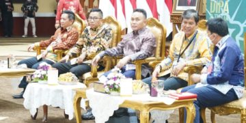 Gubernur Terima DIPA dan Buku Daftar Aplikasi Transfer ke Daerah Tahun 2023