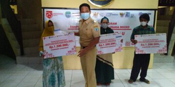 Bupati Lamandau Serahkan Banpres Produktif Usaha Mikro
