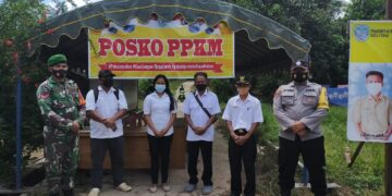 Babinsa dan Bhabinkamtibmas Cek Posko PPKM Tingkat RT