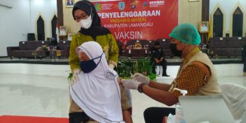 Pemkab Lamandau Vaksinasi Massal Ratusan Lansia