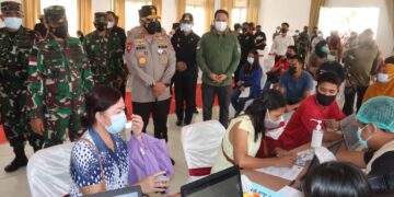 Kapolda Kalteng dan Pangdam XII Tanjung Pura Tinjau “Serbuan Vaksinasi” di Lamandau