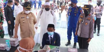 Kunker ke Kotim, Wakapolda Pantau Vaksinasi di Pesantren Al-Marhamah dan Pesantren Putra Borneo