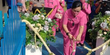 Ketua Bhayangkari Resmikan Pondok Baca Ditpolairud Polda Kalteng