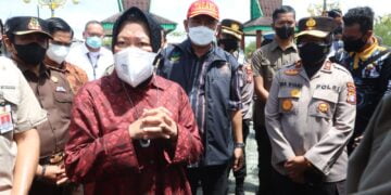 Wakapolda Dampingi Mensos Tinjau Lokasi Banjir di Katingan