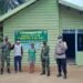 Karya Bakti TNI, Kodim 1017 Lamandau Bedah Rumah Warga Tidak Layak Huni