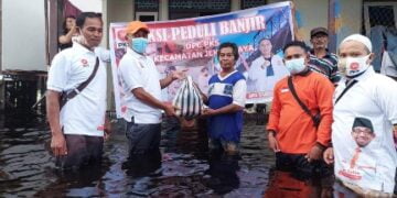 Relawan PKS Palangka Raya Bantu Warga Terdampak Banjir