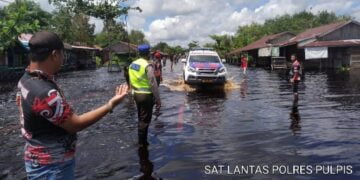 Banjir Tumbang Nusa, Pengendara R2 Diminta Berhati-hati Melintas