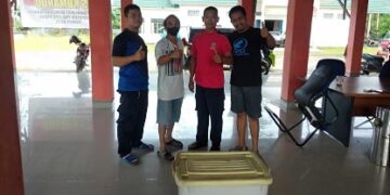 Tim Animal Rescue BPBD Serahkan King Kobra ke Relawan Sioux Banjarbaru