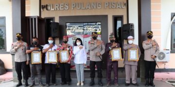 Kapolda Kalteng Berikan Reward Ke Toga, Todat dan Tomas