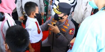 Kapolri Tinjau Vaksinasi Serentak se-Indonesia