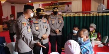 Kapolda Tinjau Vaksinasi di Gerai Vaksin Presisi Polres Kobar
