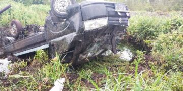 Dua Korban Tewas, Mobil Pick Up Oleng dan Menabrak Tiang Telkom