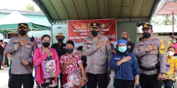 Kapolda Tinjau Vaksinasi di Tewah Gumas