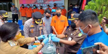 Polres Gunung Mas Musnahkan 149 Gram Sabu dan Amankan 8 Tersangka