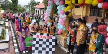 Bupati Lamandau Lepas Ratusan Peserta Karnaval Gebyar PAUD