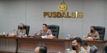 Kapolri: Raih Kepercayaan Publik untuk Terus Kawal Kebijakan Pemerintah