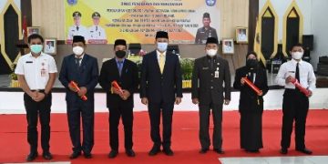 Bupati Lamandau Lantik 17 Kepala Sekolah dan 20 Orang PPPK
